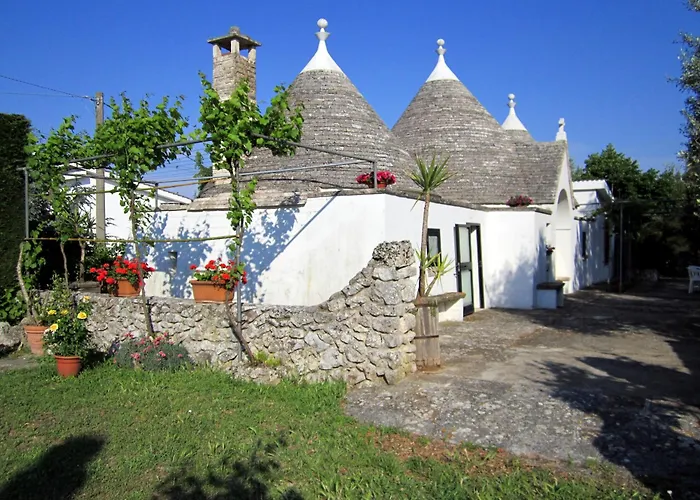 Trulli Le Casedde Noci